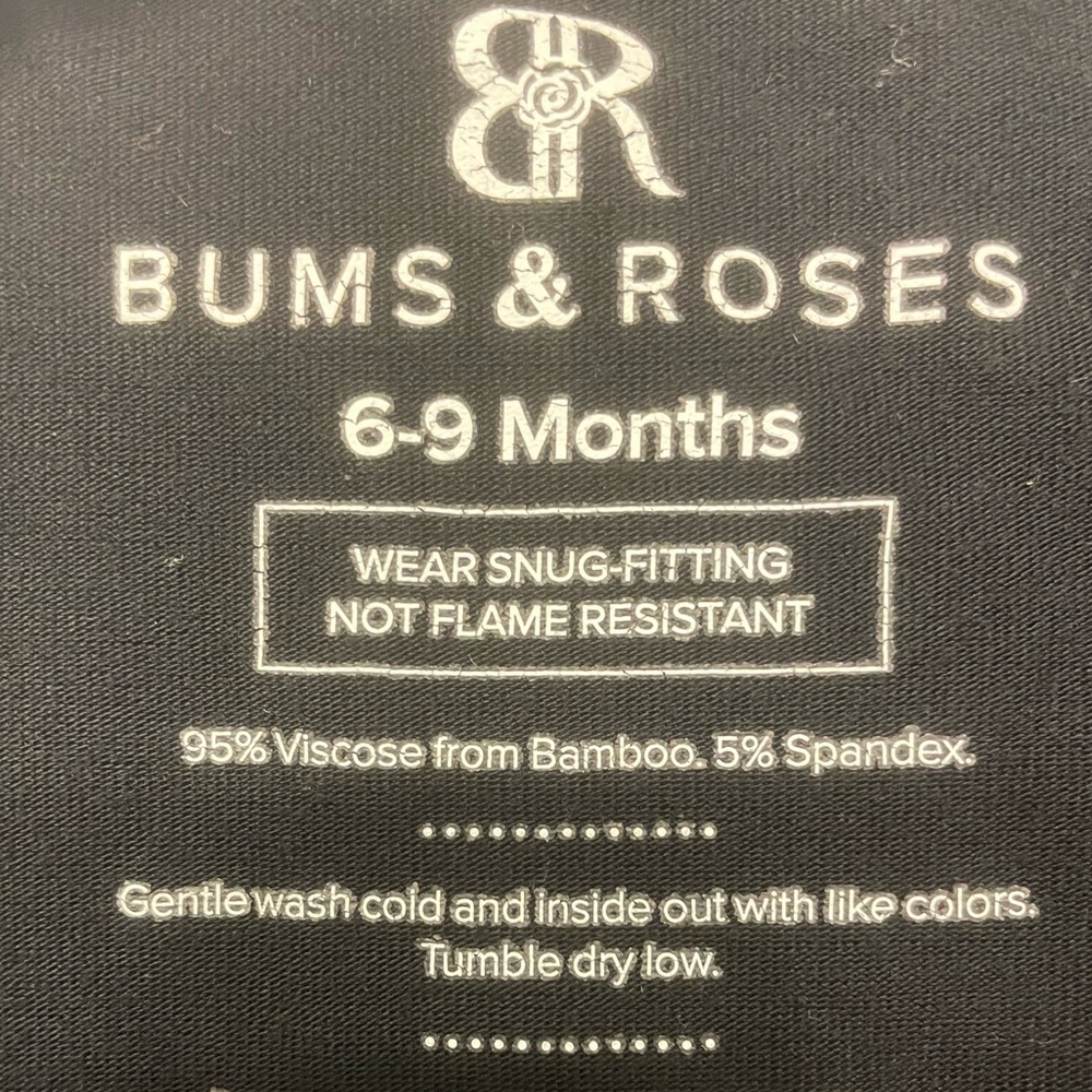Bums & Roses Black Zipper Pajamas 6-9 Month